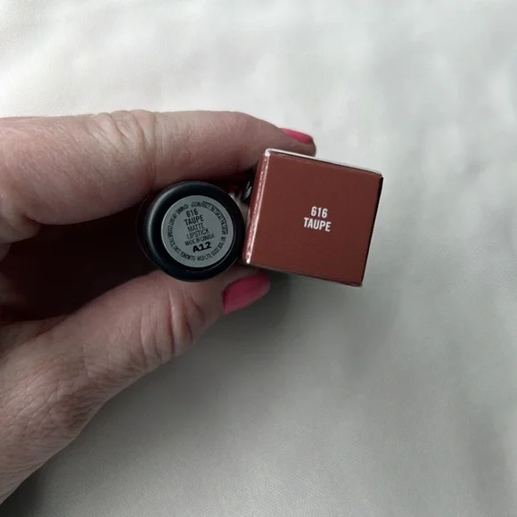 Mac Cosmetics makeup Matte Lipstick new color Taupe 616 Muted reddish taupe - Picture 4 of 9